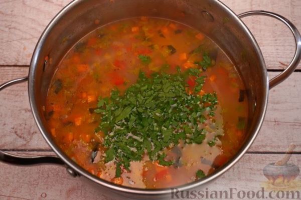 Овощной суп с чечевицей и кускусом